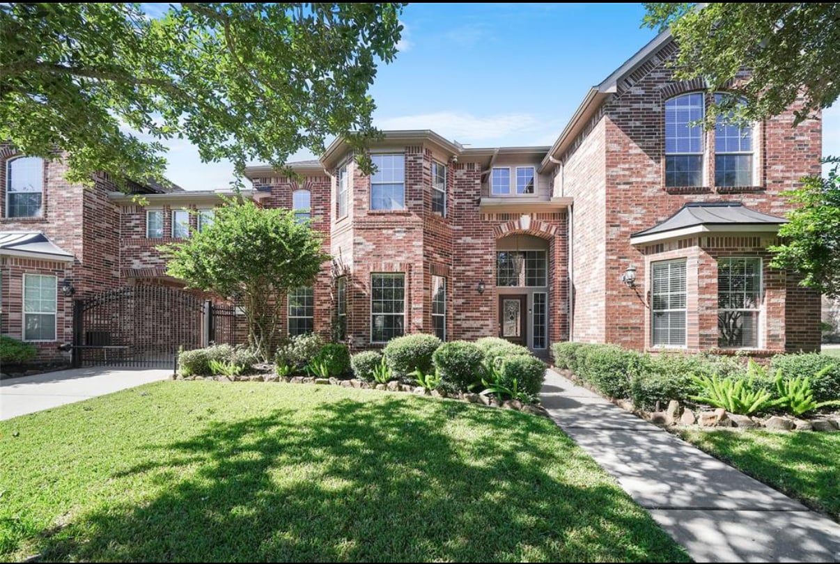 14823 Winston Falls Ln