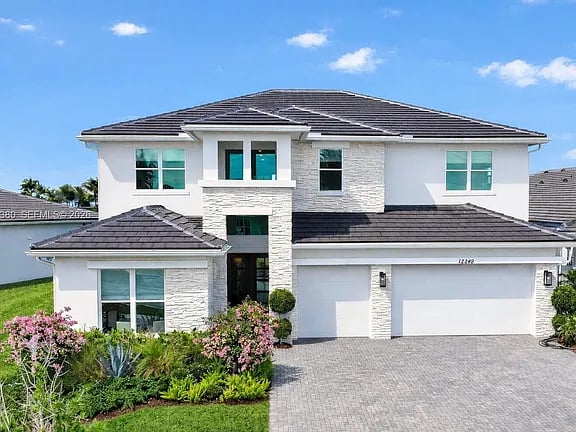 12249 Waterstone Cir