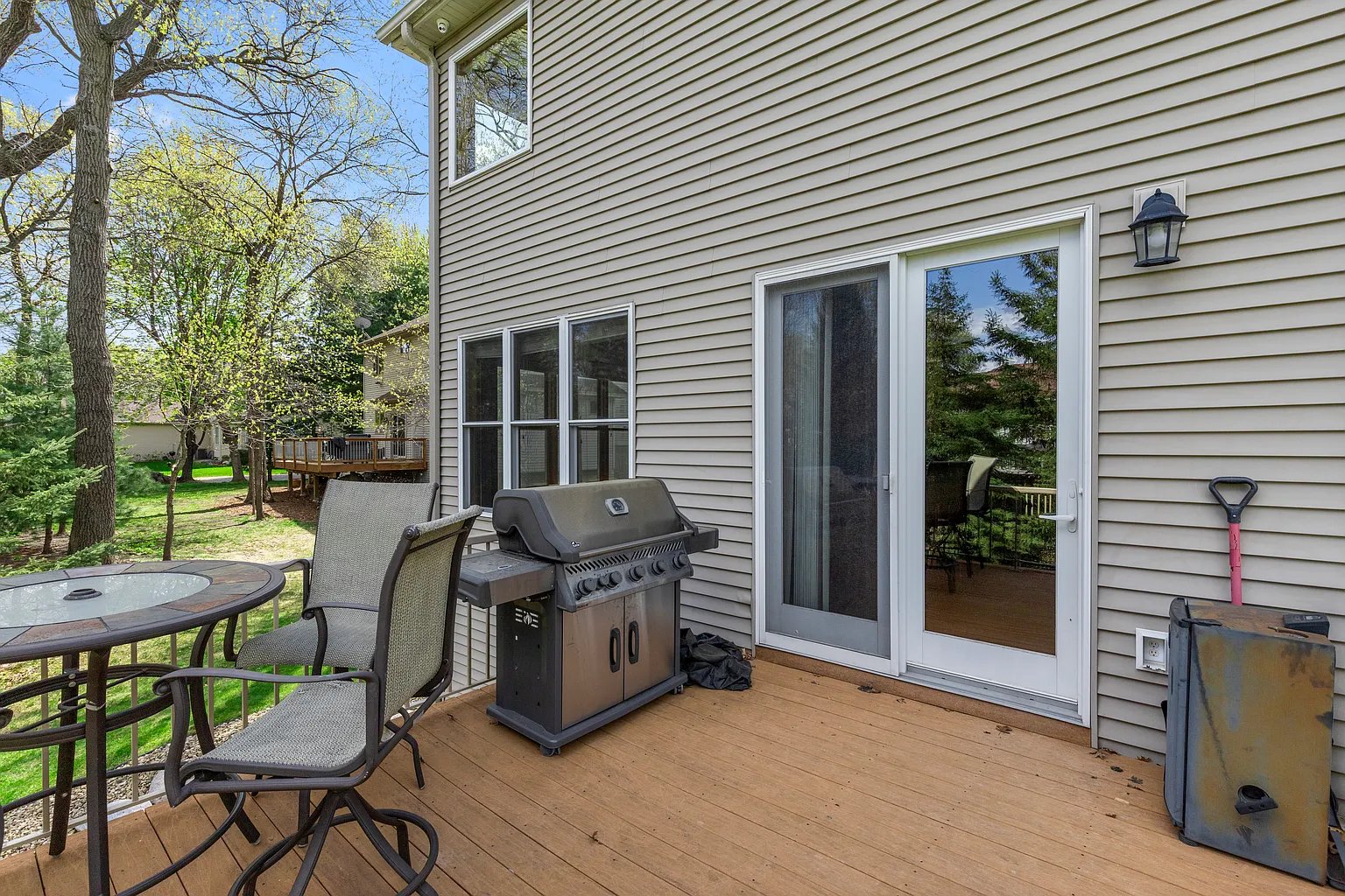 Hanson-Built Model Home on Quiet Cul-De-Sac