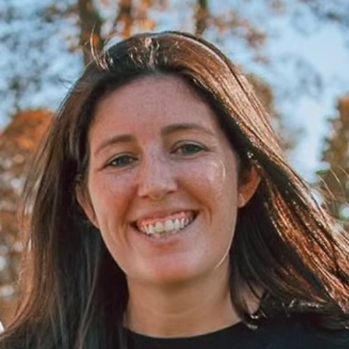 Caroline Uscilla Southport, CT Real Estate Agent Headshot