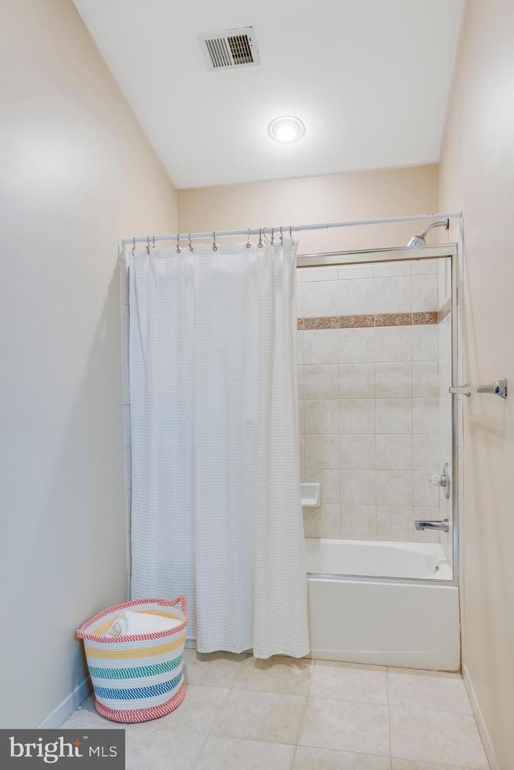 1101 Captain Bell Ct