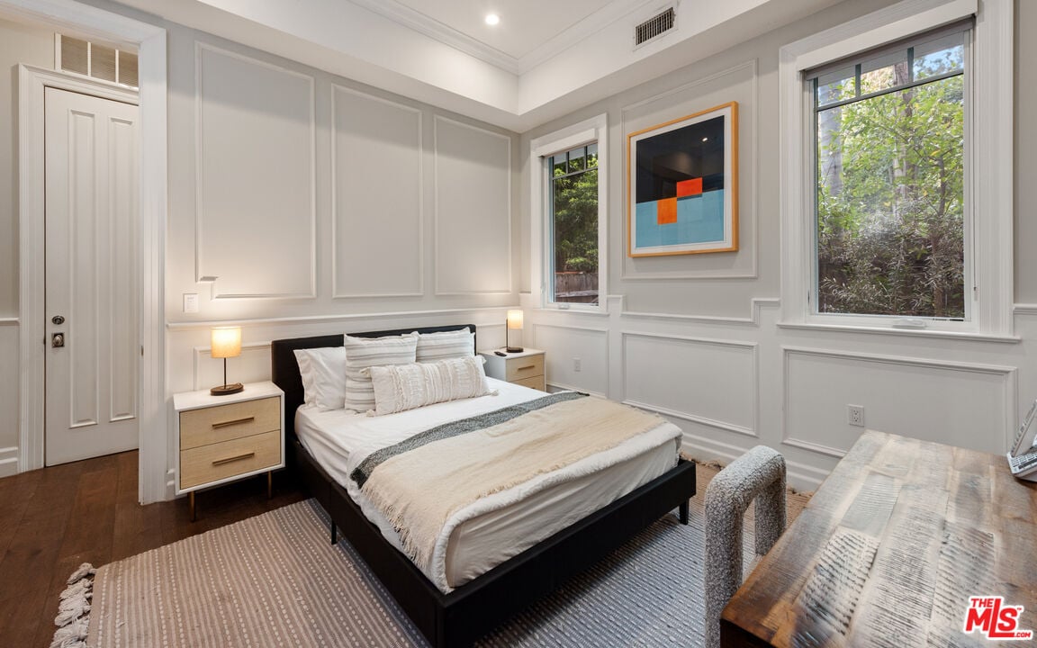 Luminor Heights, Laurel Canyon Blvd, 90046