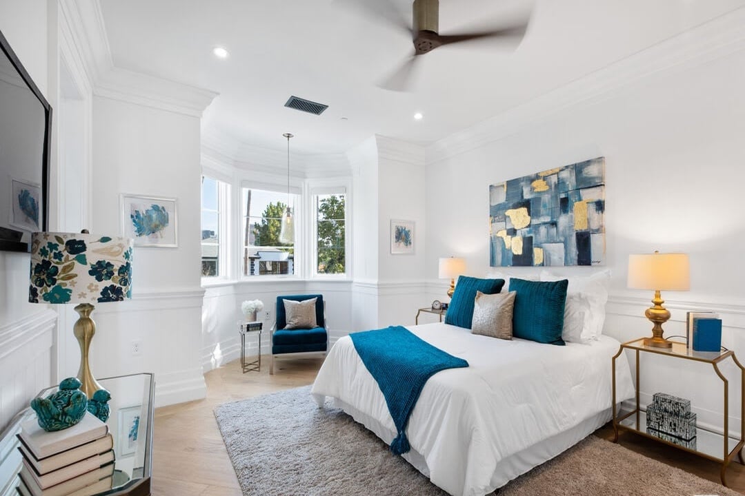 Oasis Sapphire