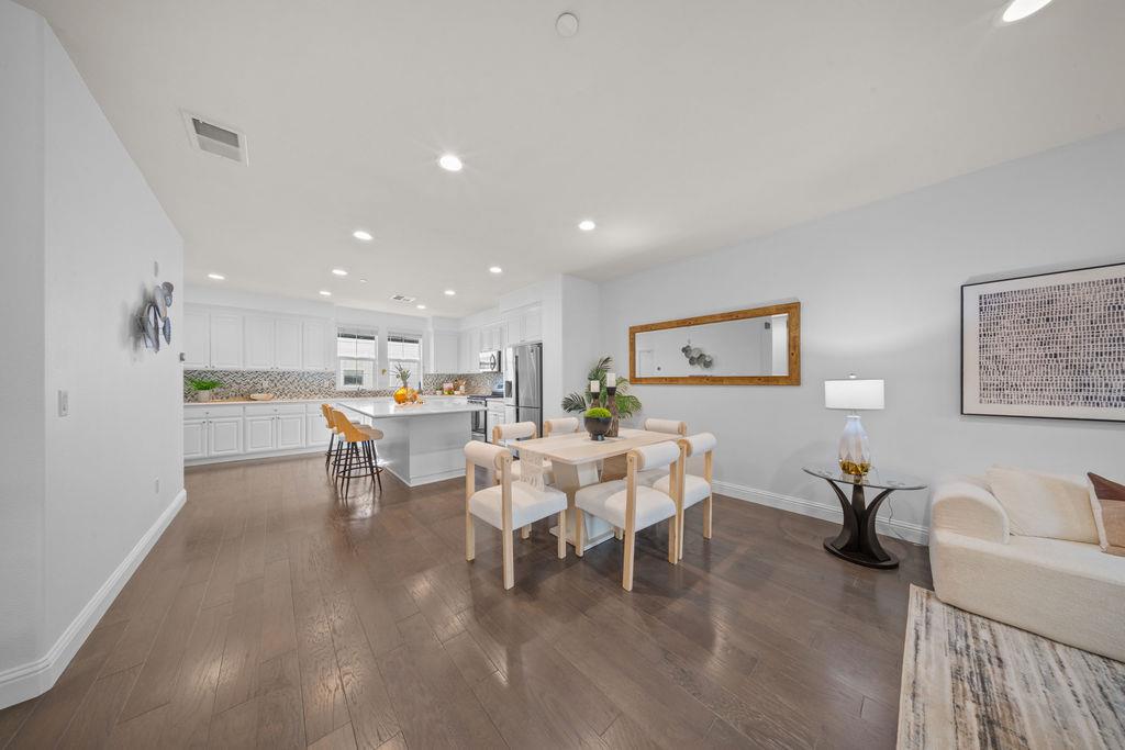341 Wild Rose Wy