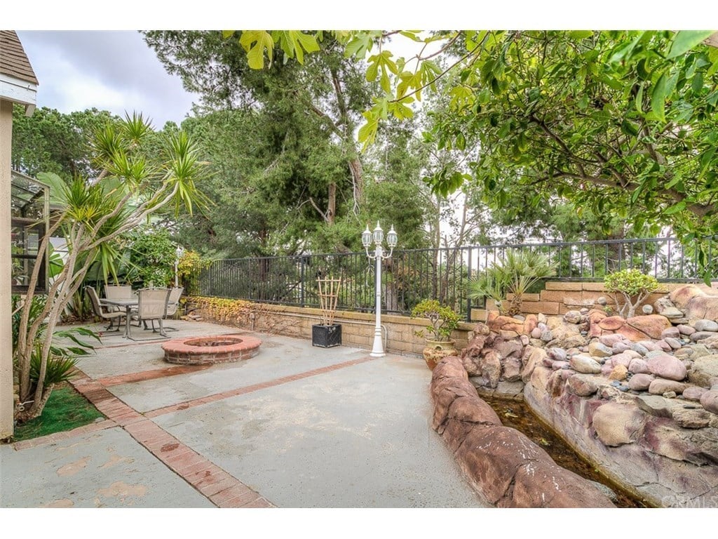 27872 Camphor Tree Ln