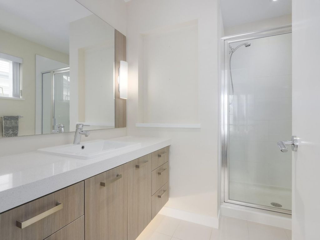 2423 Avon Pl, #5