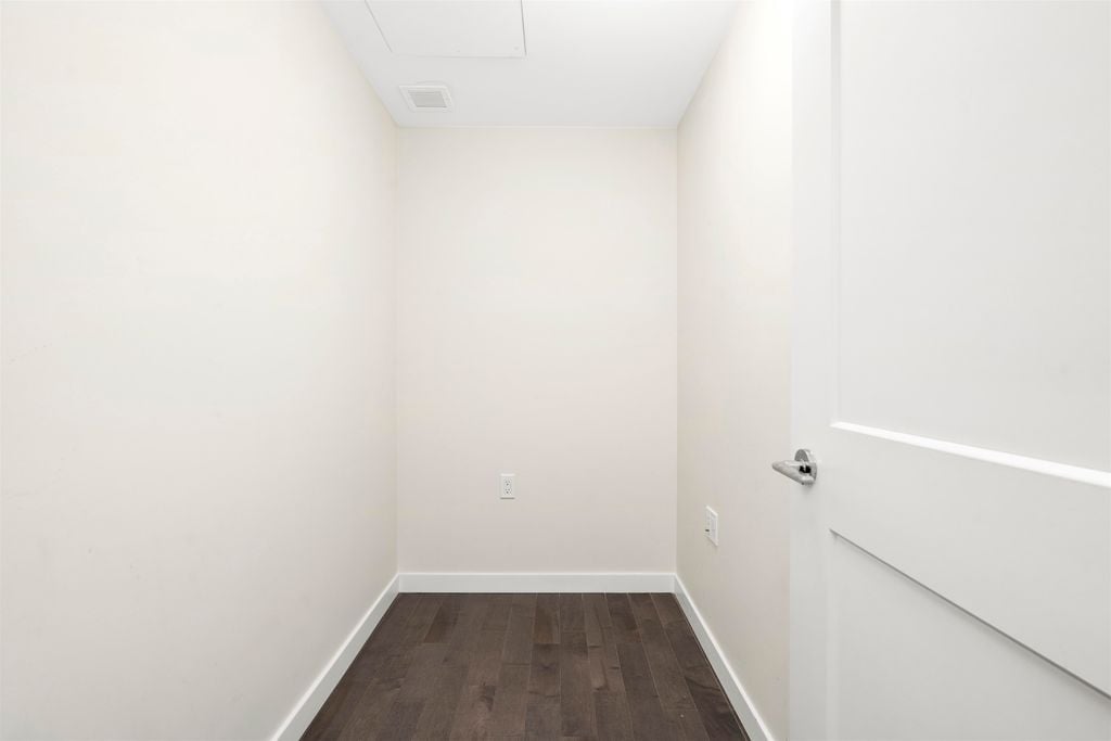 1708 Ontario St, #403