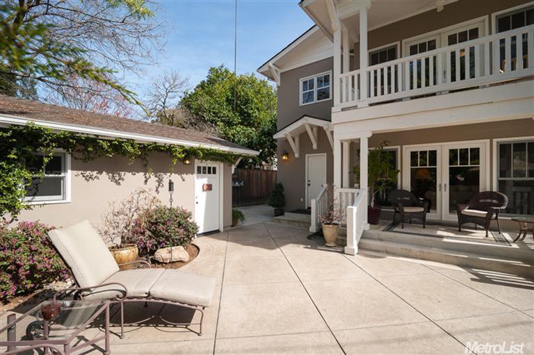Sold in Fabulous 40's! 1366 47th St. - Represented Buyer