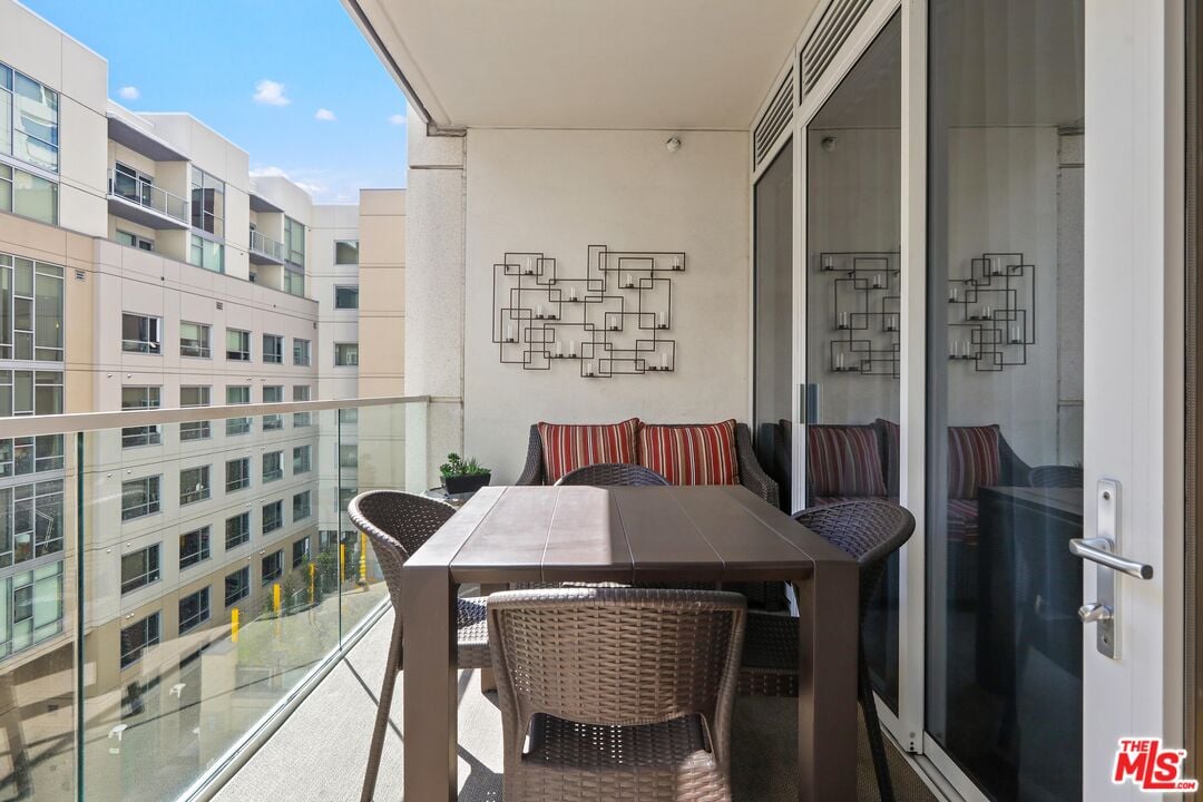 6250 Hollywood Blvd, #5J