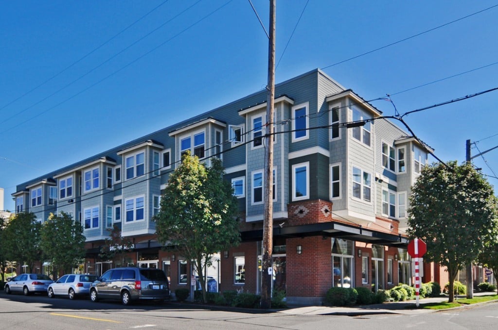 2101 N 55th Street #201