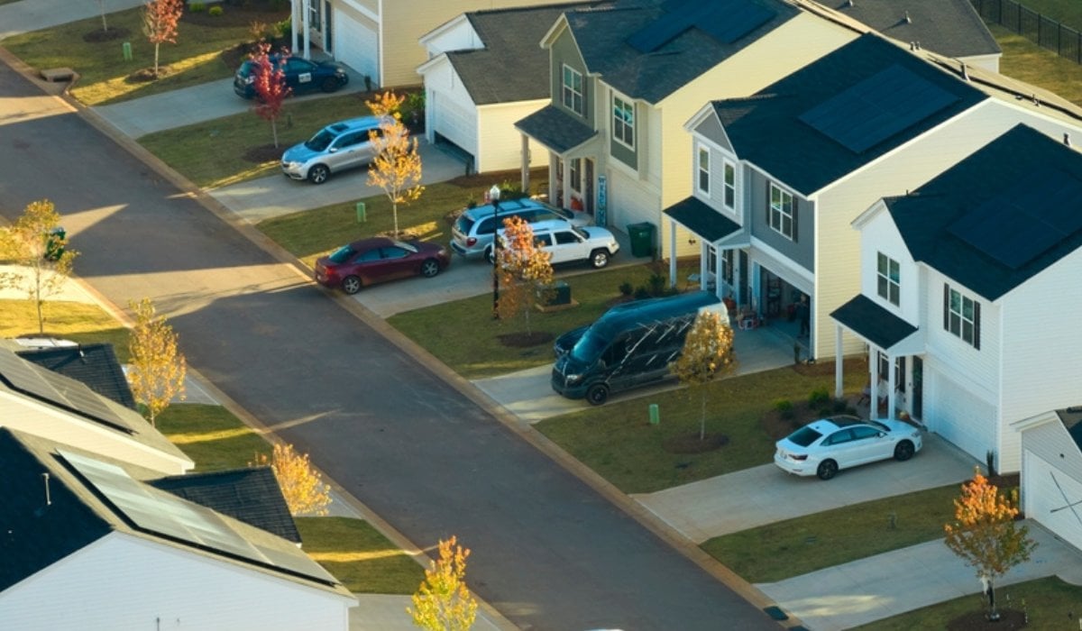 Why Some Neighborhoods Recover Faster After Market Shifts