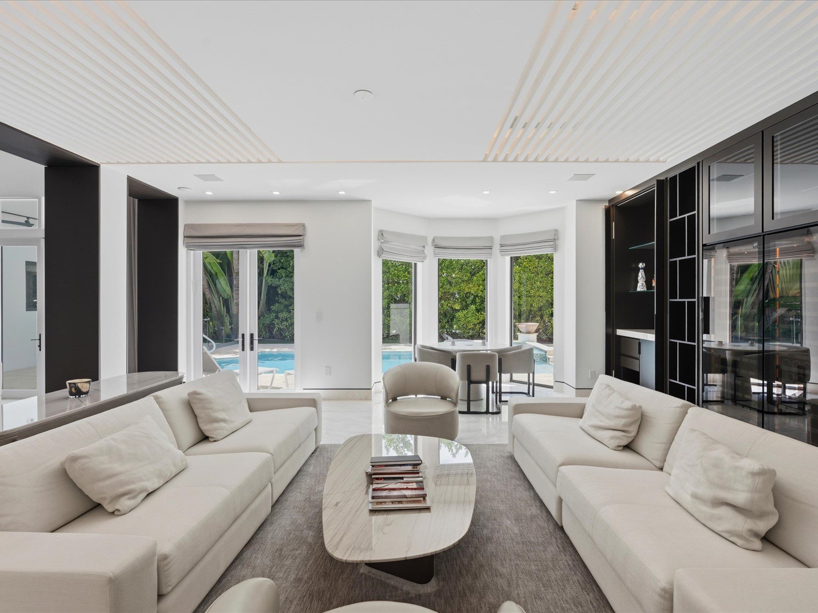 70 Camden Dr, Bal Harbour