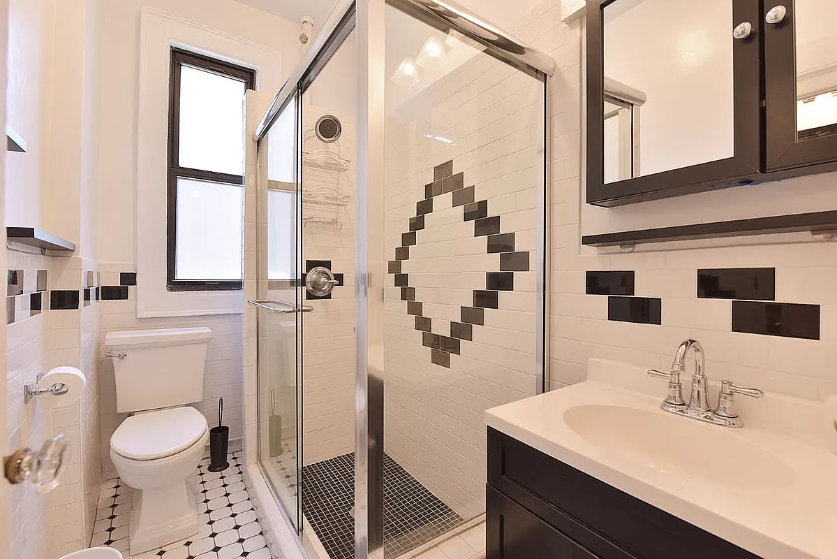 151 E 19th St Unit 61