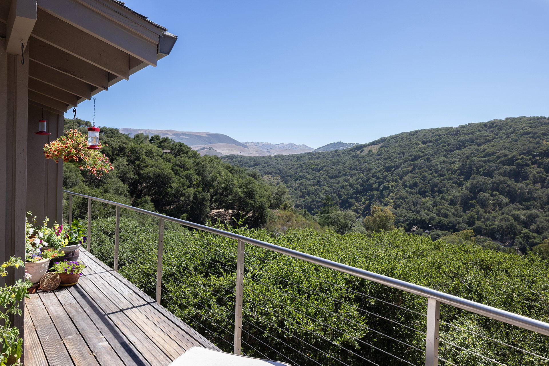 The Valley Hideaway