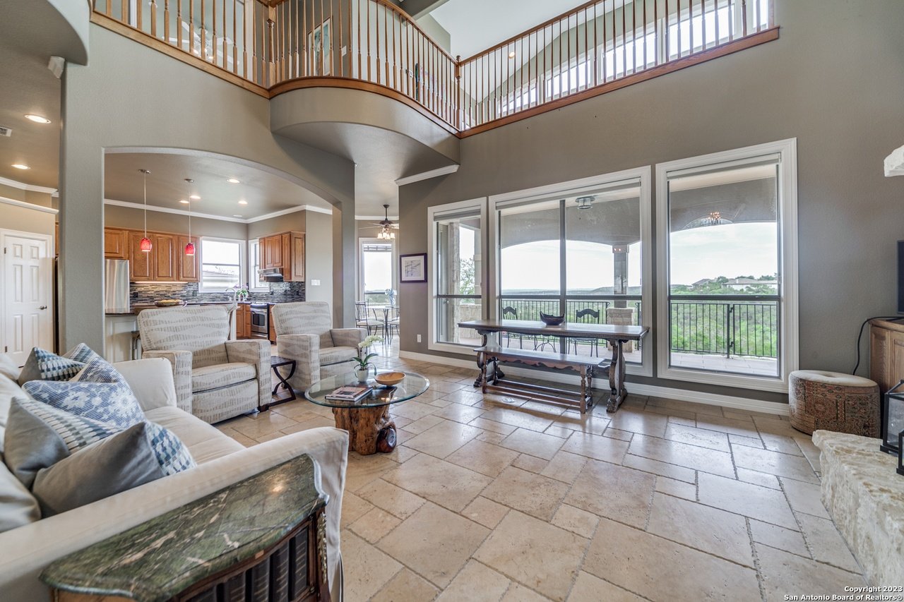 413 Paradise Pt