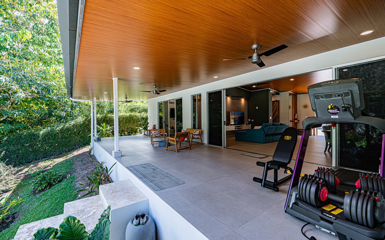 Unique Riverfront Home With Prime Location in Uvita
