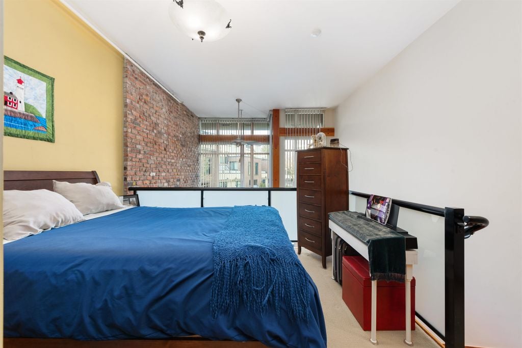 10 Renaissance Square, #104