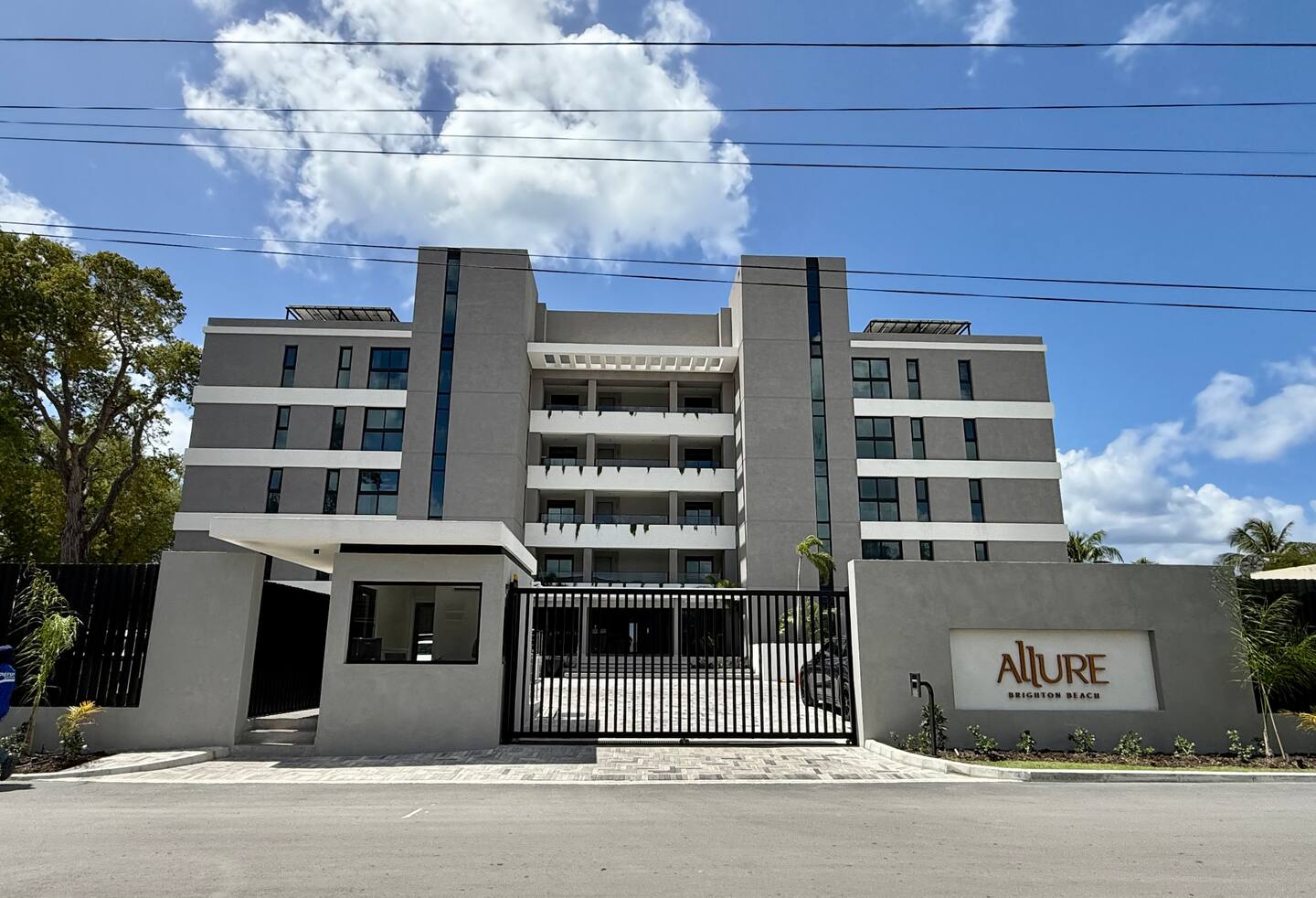 Allure 305 