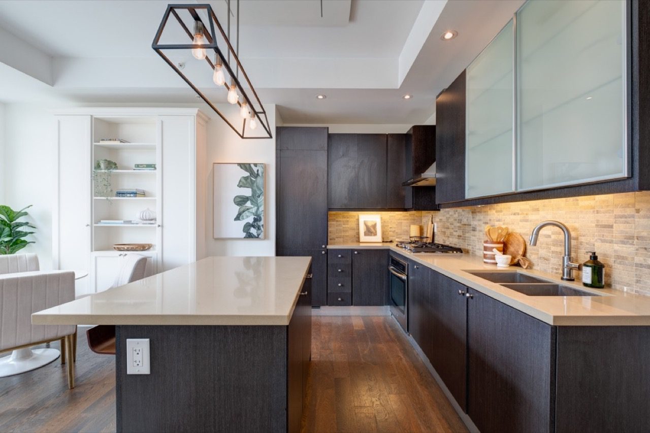 66 Kippendavie Ave, Ste 401
