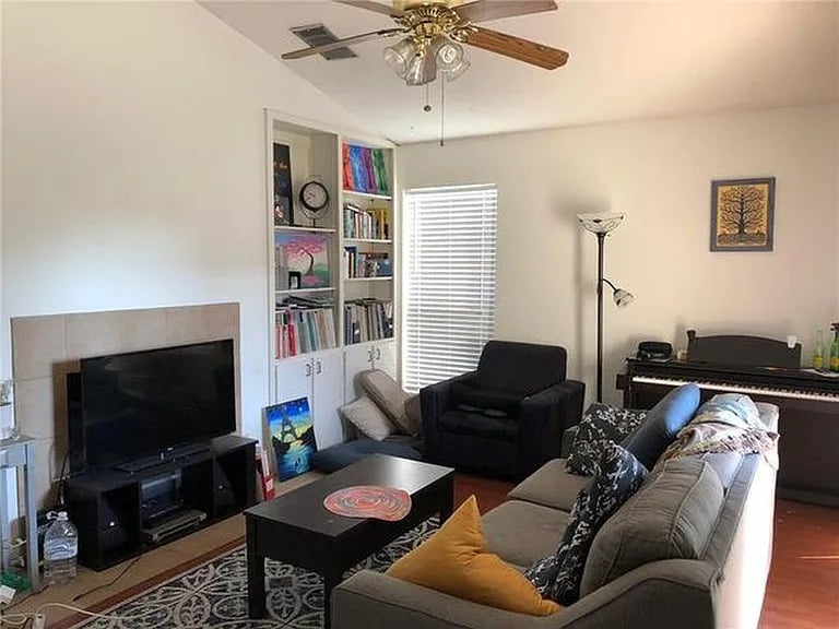 2905 Swisher St Unit #301