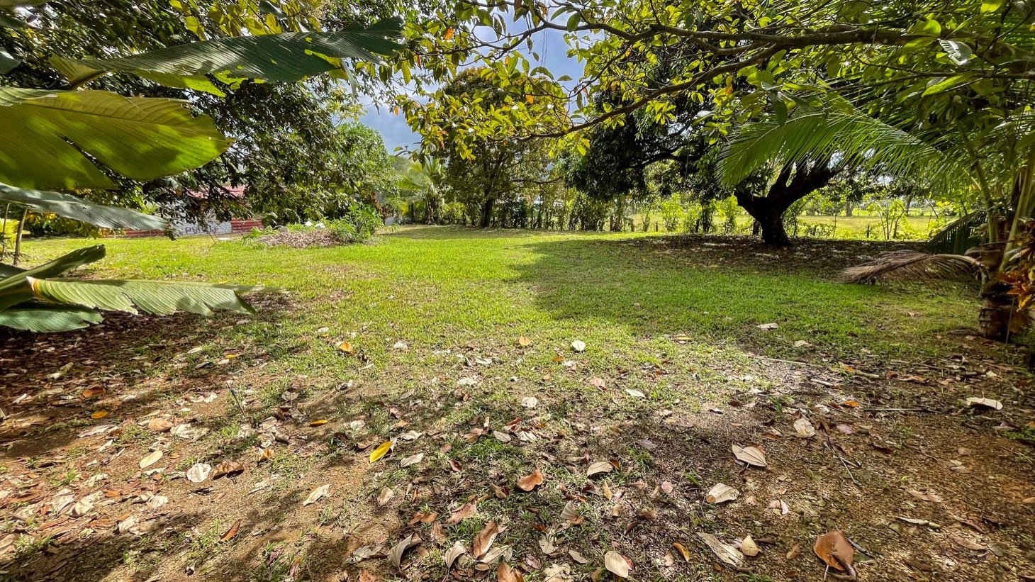 Bahia Uvita house with separate building lot