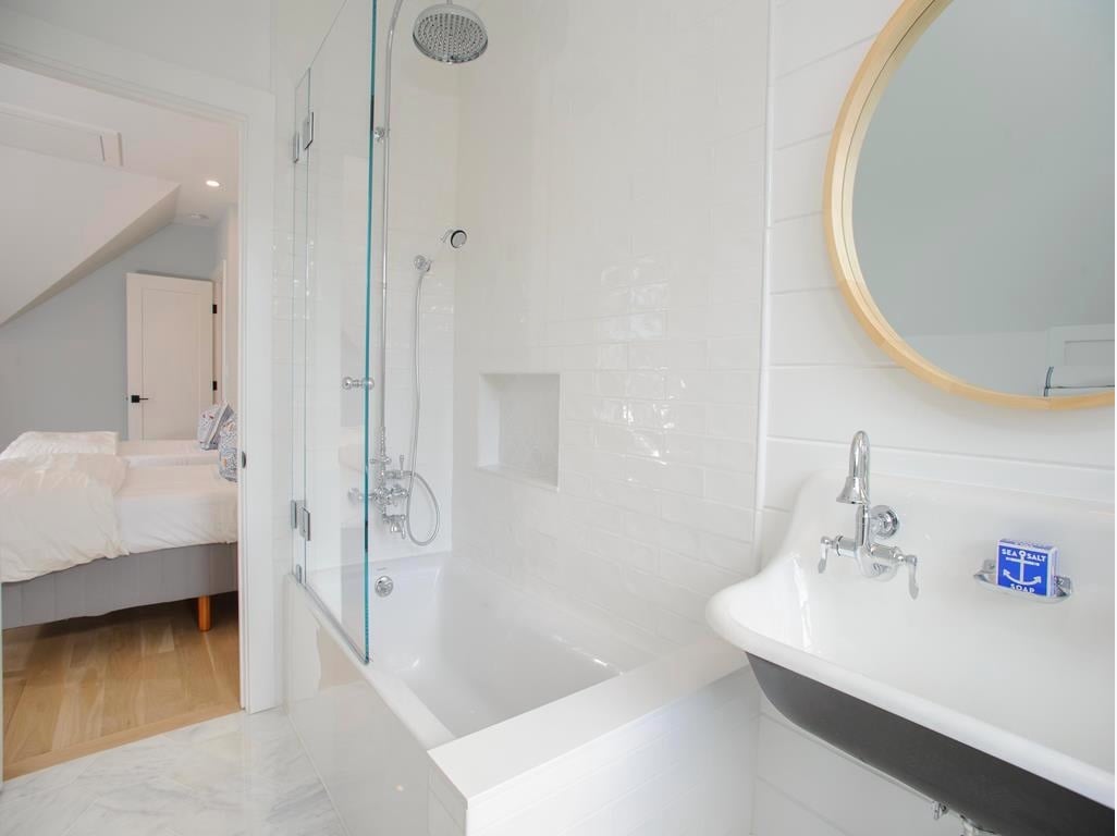 27 Pinehurst Rd