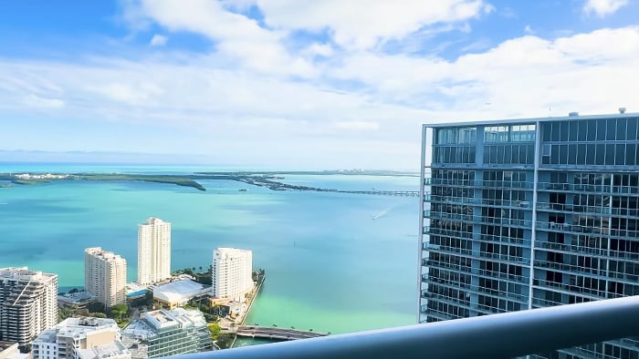 January 2025 | Discovering Icon Brickell: A Chic Residential Oasis in the Heart of Downtown Miami