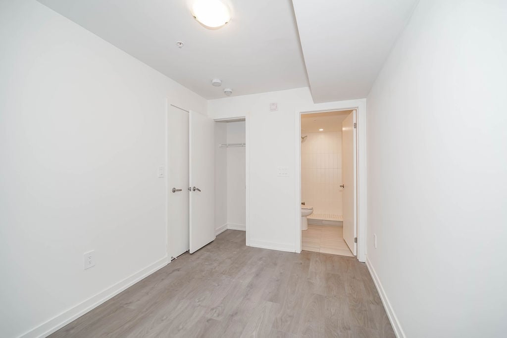 1650 Victoria Park Ave 103