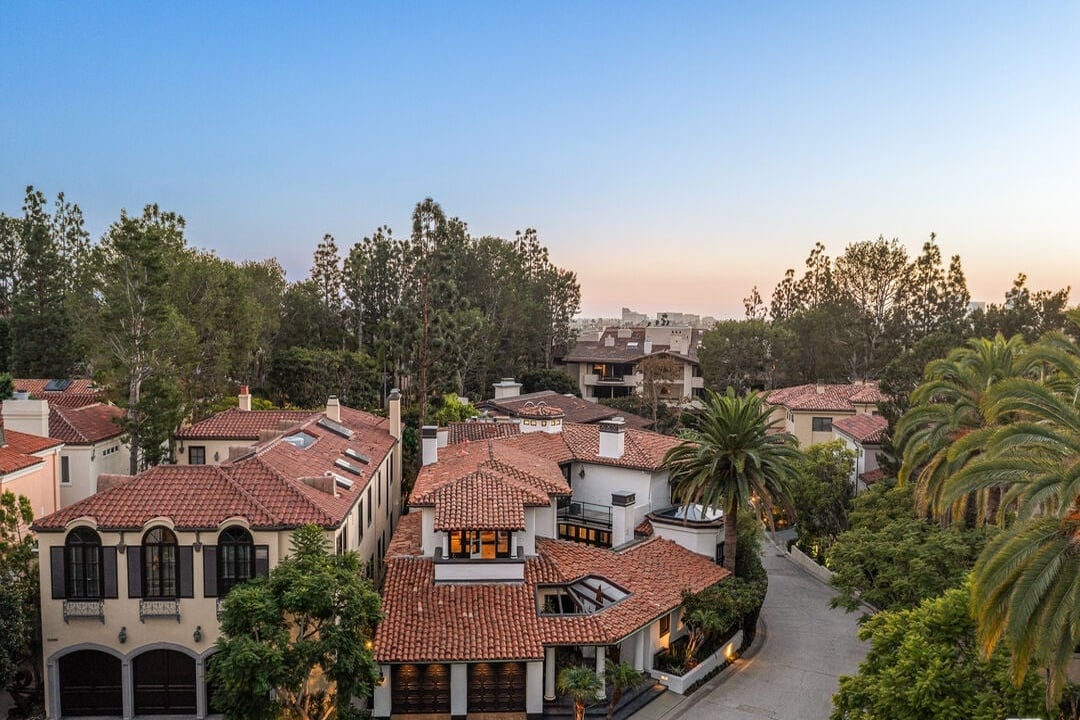 Century Woods Dr, 90067