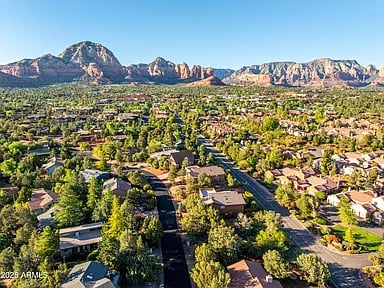 2272 ROADRUNNER Road, Sedona