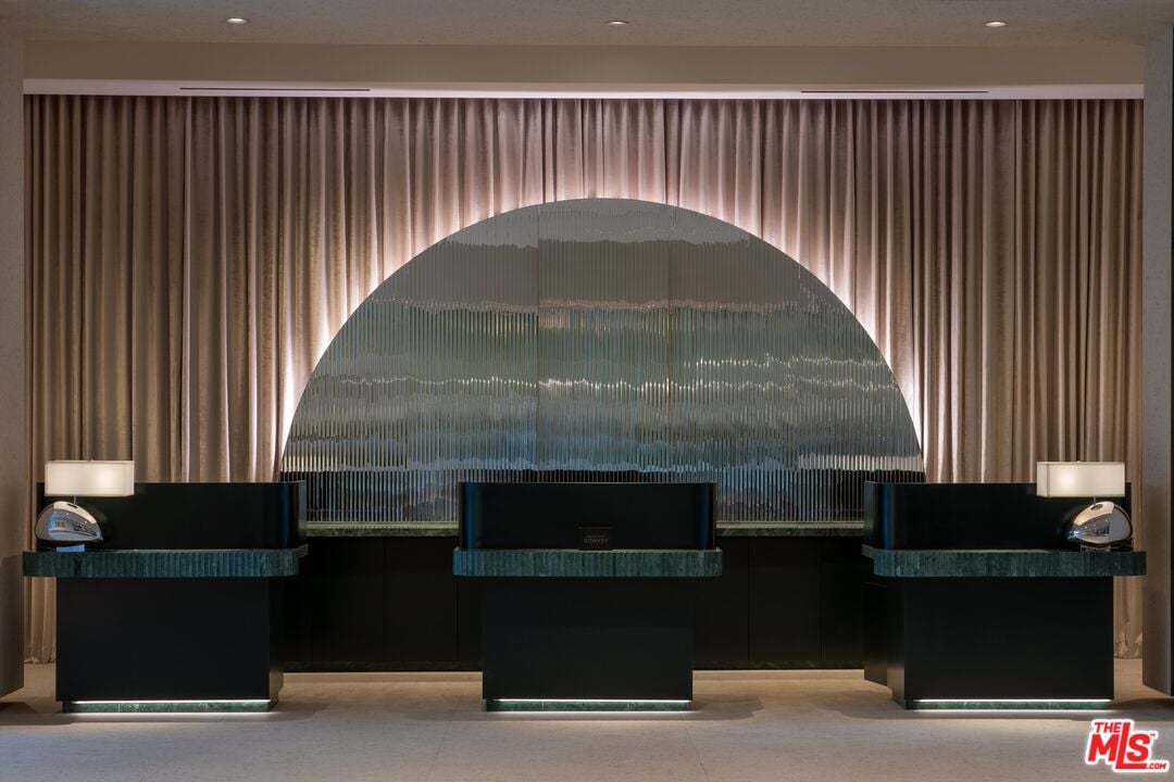 6250 Hollywood Blvd, #10J
