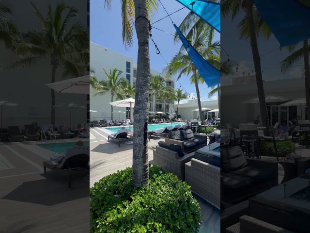 Costa D Este hotel Vero Beach outdoor pool patio area a great place for lunch or Dinner or a drink