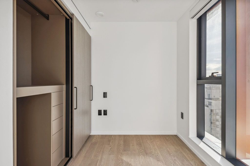 1408 Robson St, #1901