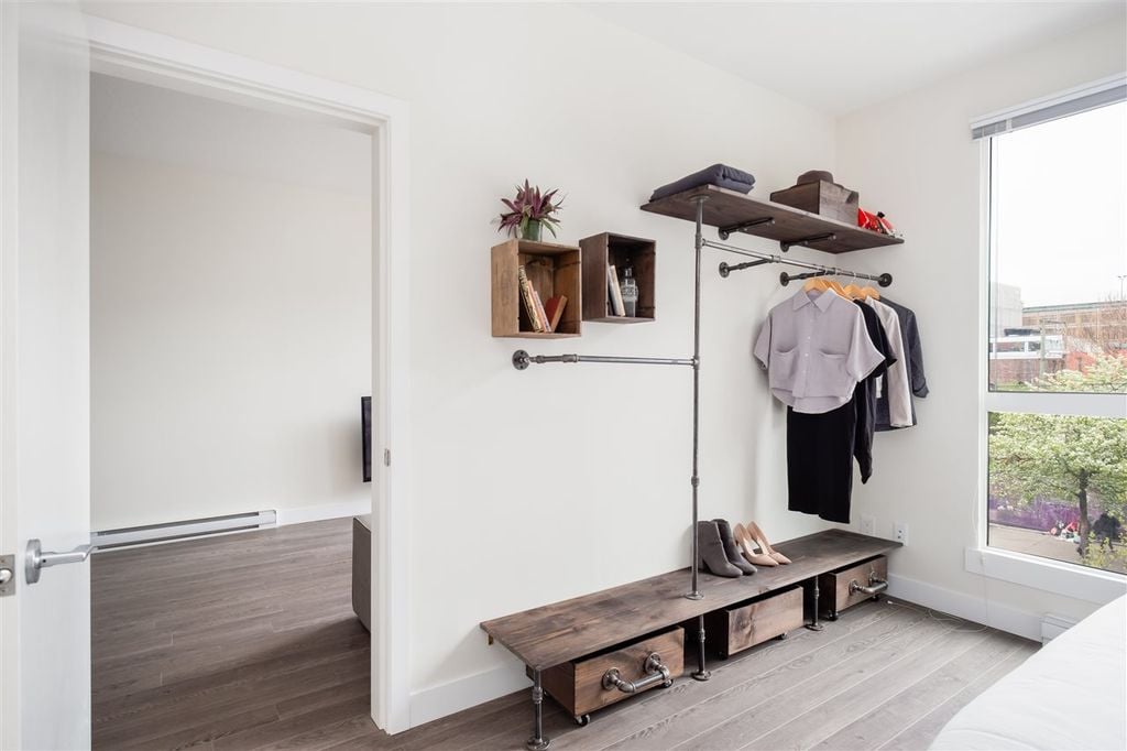 138 E Hastings St, #201