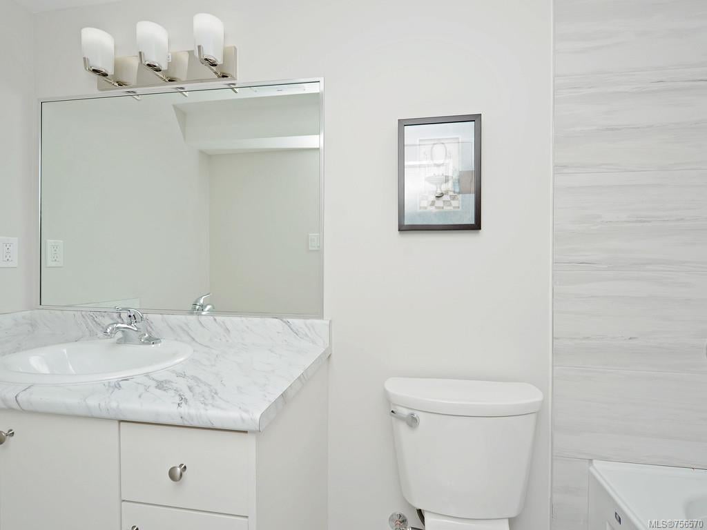 1212 Pearce Cres