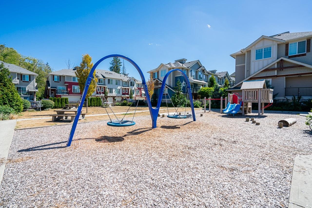 104-20498 82 Ave