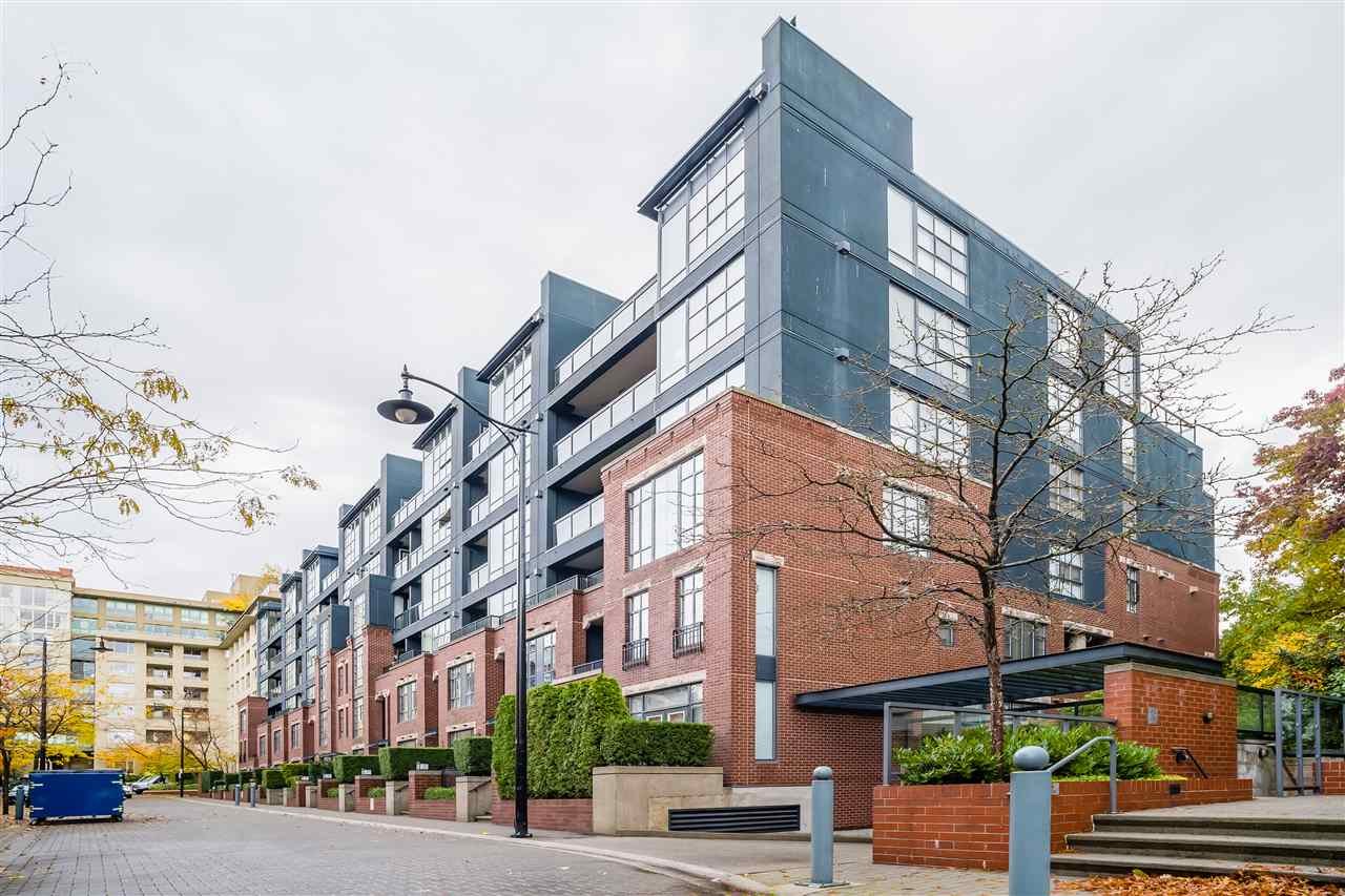 304-2788 Vine St