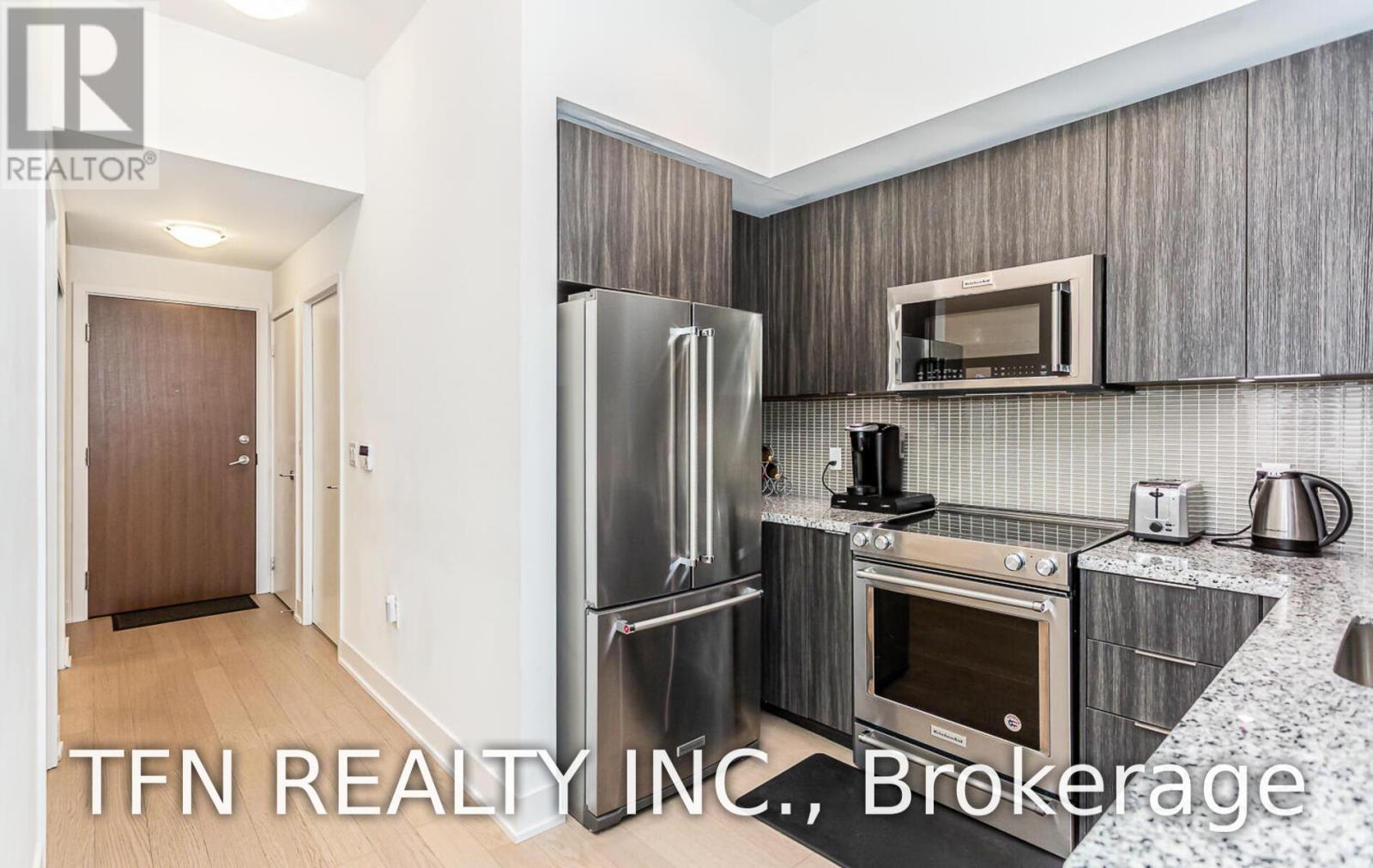 20 Shore Breeze Drive, 211 