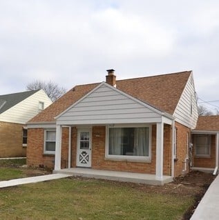 Newly Renovated 3 Bedroom! 