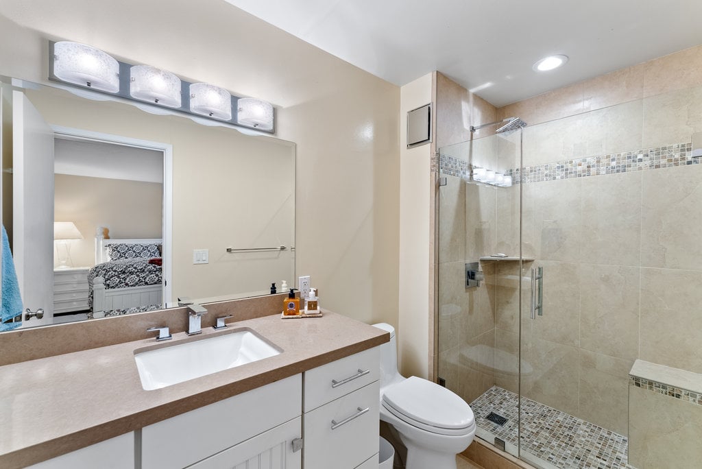 2-2130 E Cliff Dr. #2D