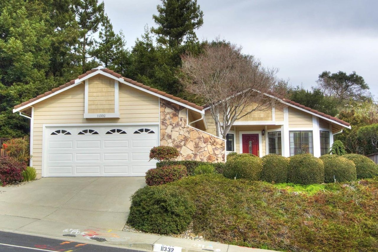 11332 Rolling Hills Dr