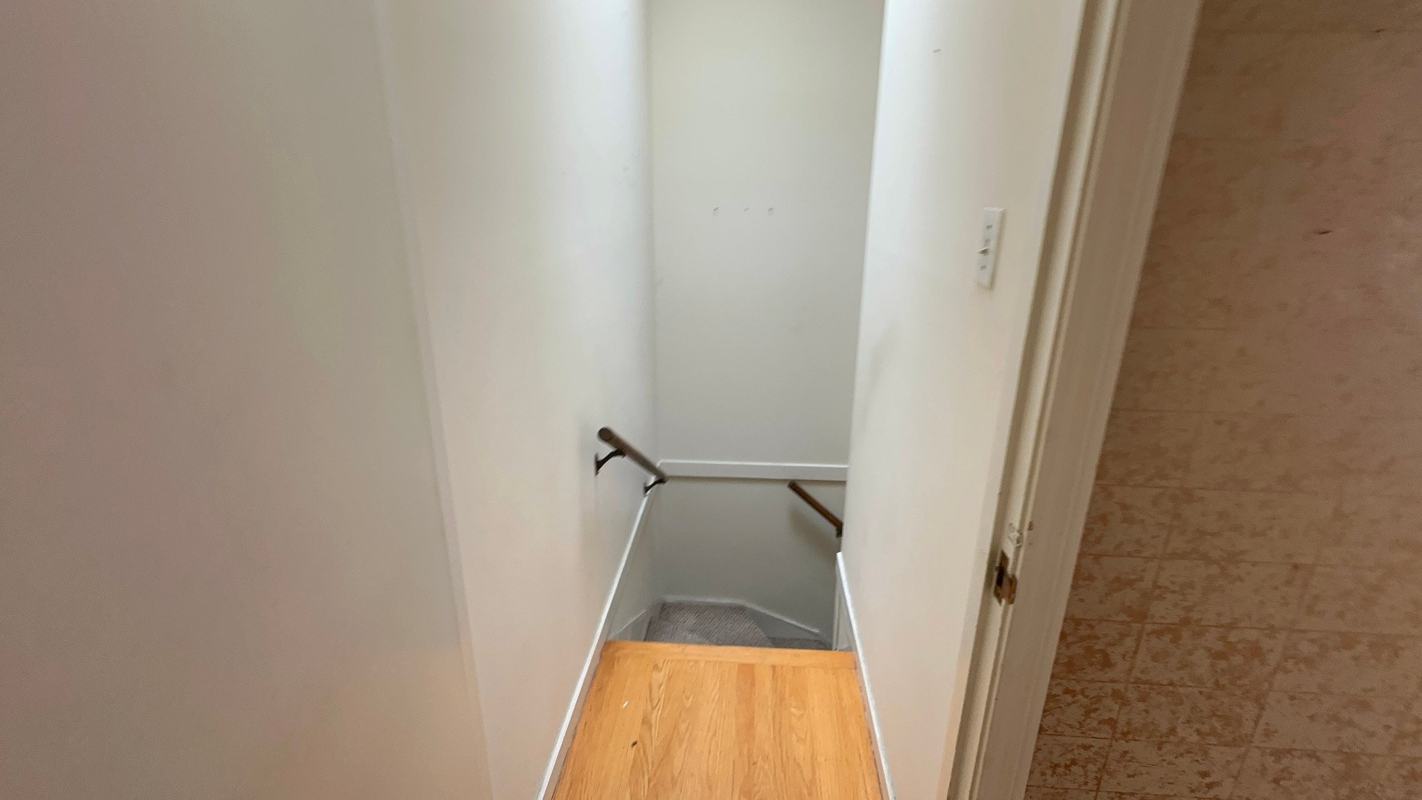 2483 37th Avenue · Photo 13