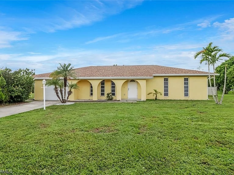 1416 Caywood Cir S