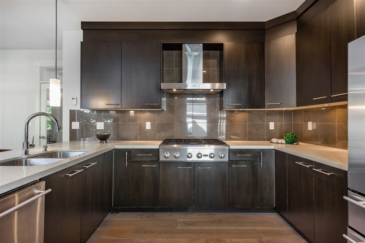 39-15977 26 Ave