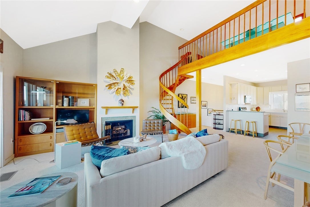 157 Harrison Ave #18