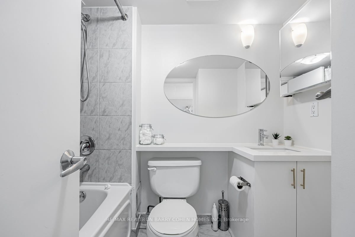 VIBRANT KING WEST PENTHOUSE