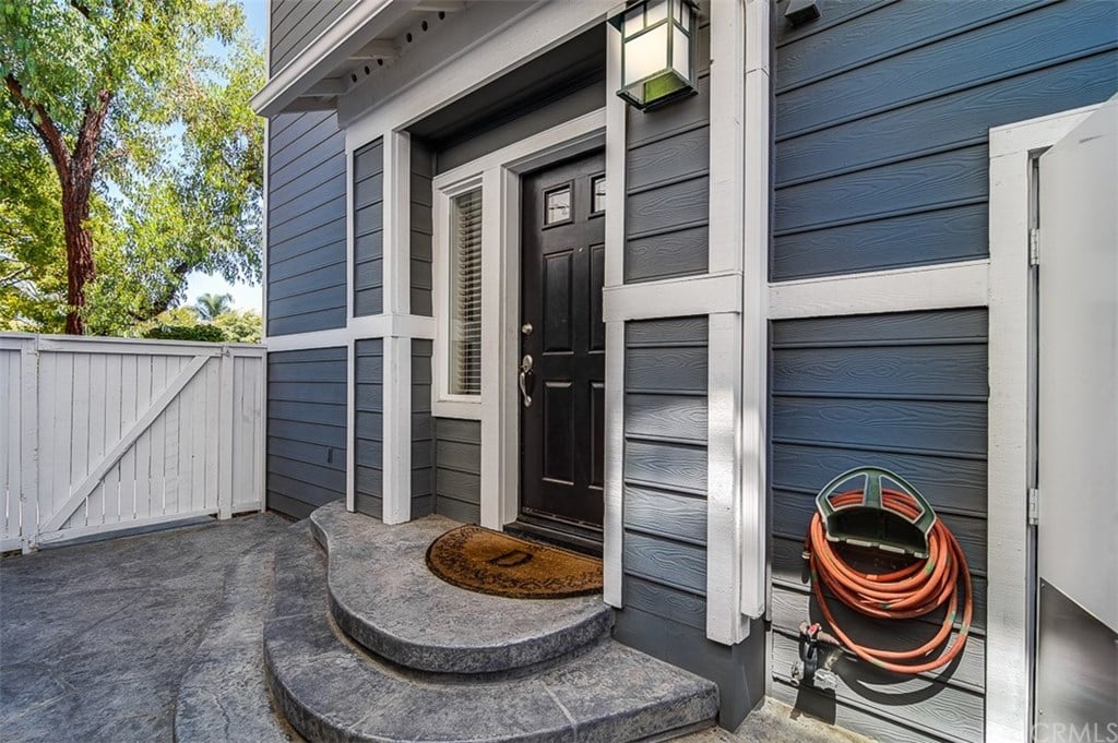 7461 Shelter Cove Cir