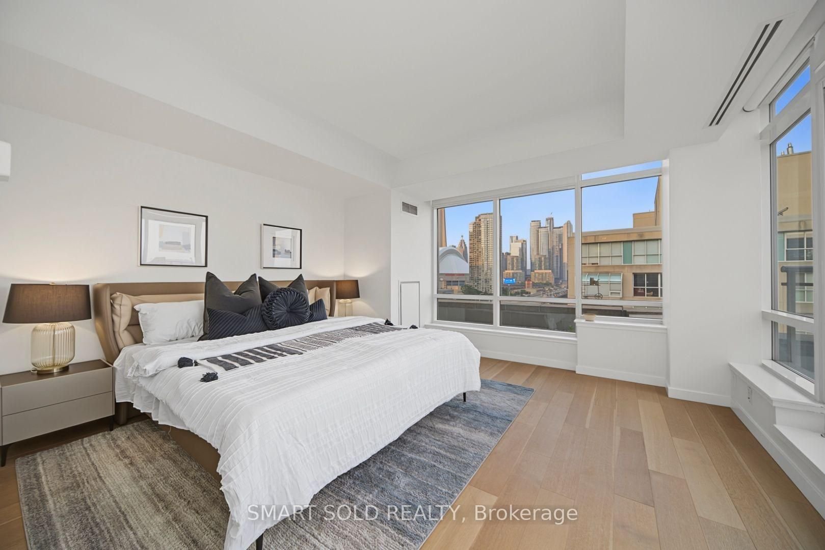 PRESTIGE AT 500 QUEENS QUAY WEST