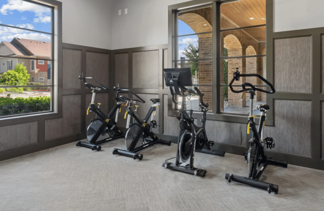 Limited Time Only- Up to 8 Weeks Free Rent!