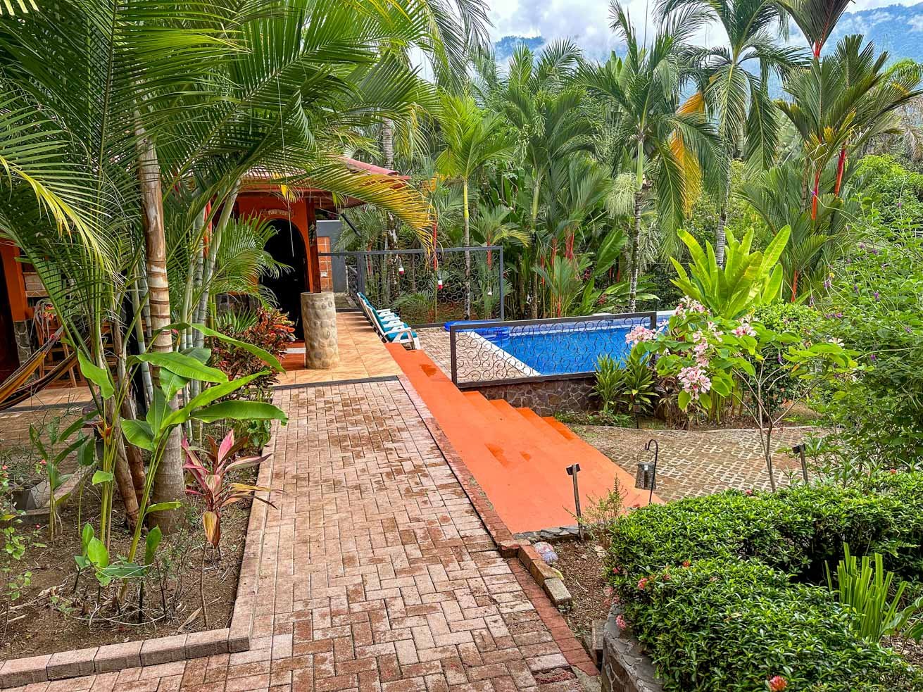 Ojochal Mountain View Home with Pool, Guest House & Gardens